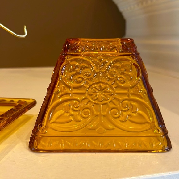 🍁CANDLE SHADE SET🍁PARTY LITE AMBER GLASS SHADE W/ GLASS BASE VINTAGE EUC - Picture 2 of 7